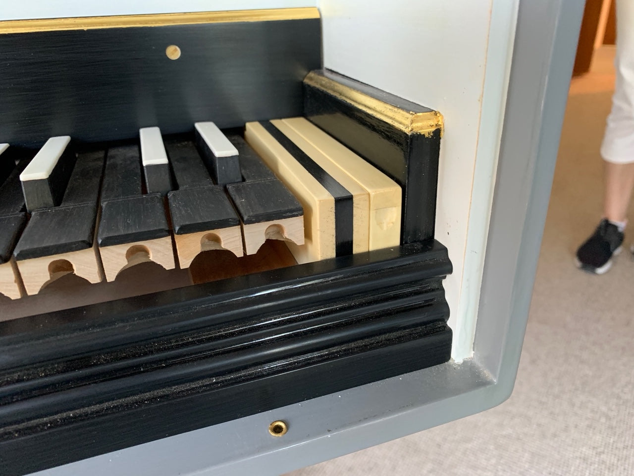 Flemish single by Robert Duffy 2022 ~ Sold ~ – Harpsichord Clearing House