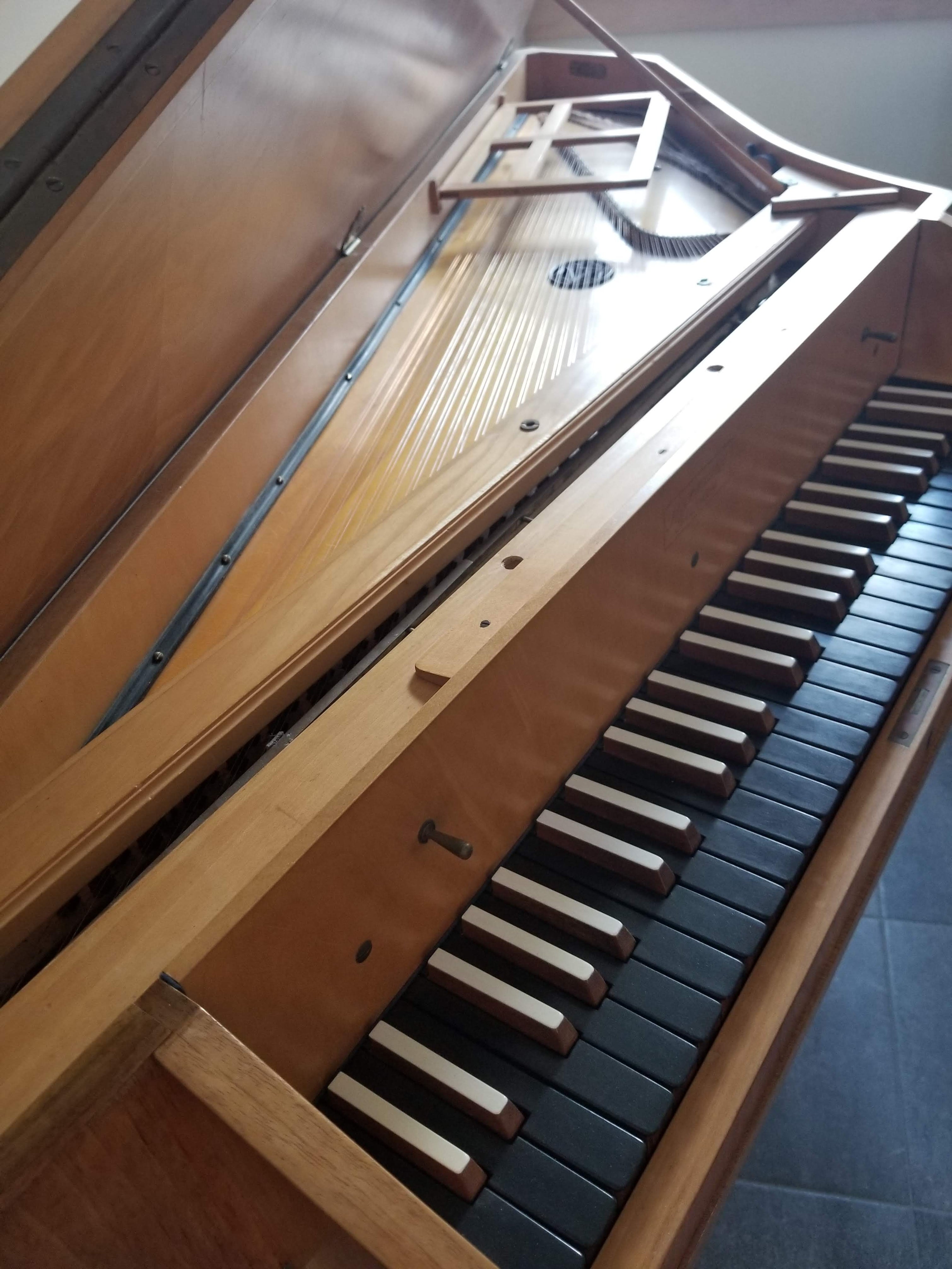 Spinet Instrument Spinet by Sperrhake ~ Sold ~ – Harpsichord Clearing House